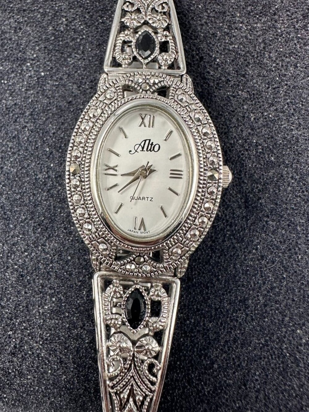 Alto Watch Womens Silver Tone Oval Dial Art Deco Stretch Band New Battery 6.5"